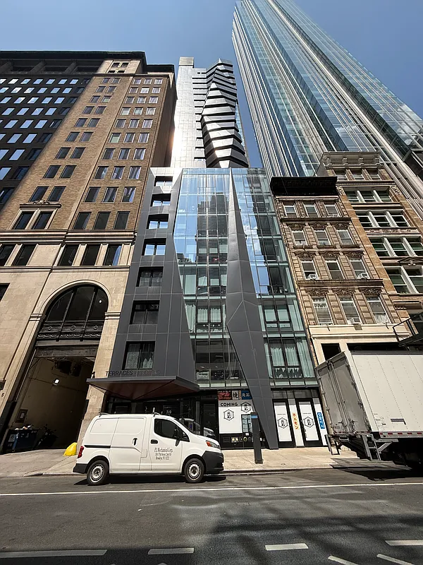 7 East 30th Street - APT 8B